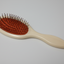 Brosse à cheveux magnétique