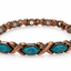 Pulsera de cobre con turquesas hexagonales en foto de estudio